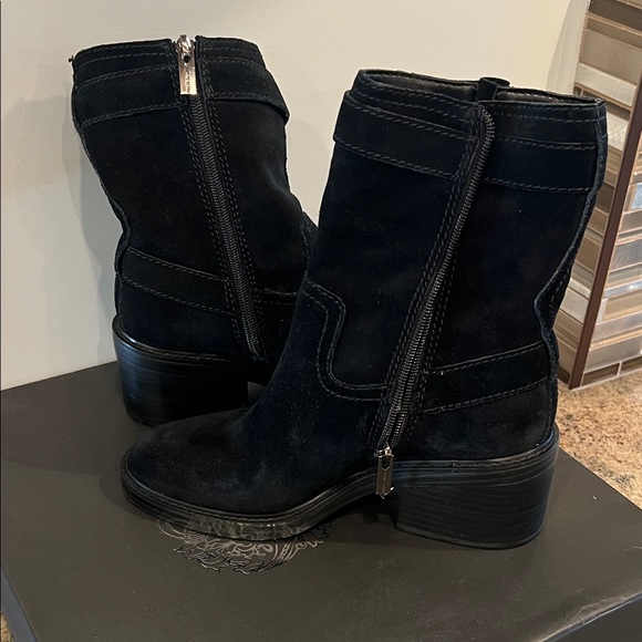 Vince Camuto Vergila Leather Boots 7.5 NIB - Picture 4 of 4